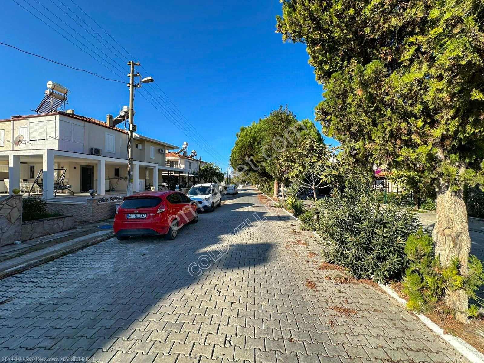 Kuşadası Sahil Siteleri Bölgesinde Denize Yürüme Mesafesinde 2+1 Villa - Görsel 9