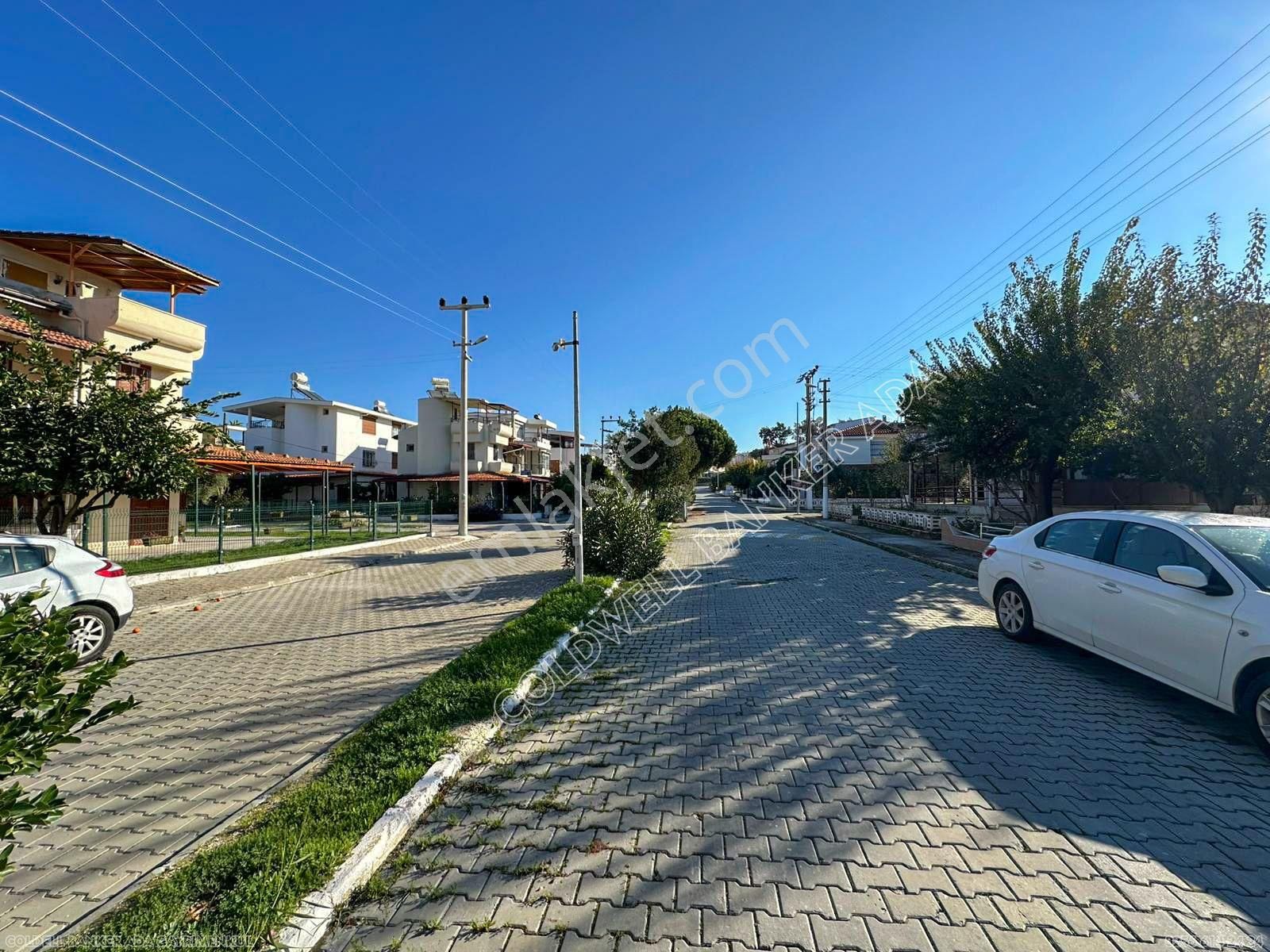 Kuşadası Sahil Siteleri Bölgesinde Denize Yürüme Mesafesinde 2+1 Villa - Görsel 8