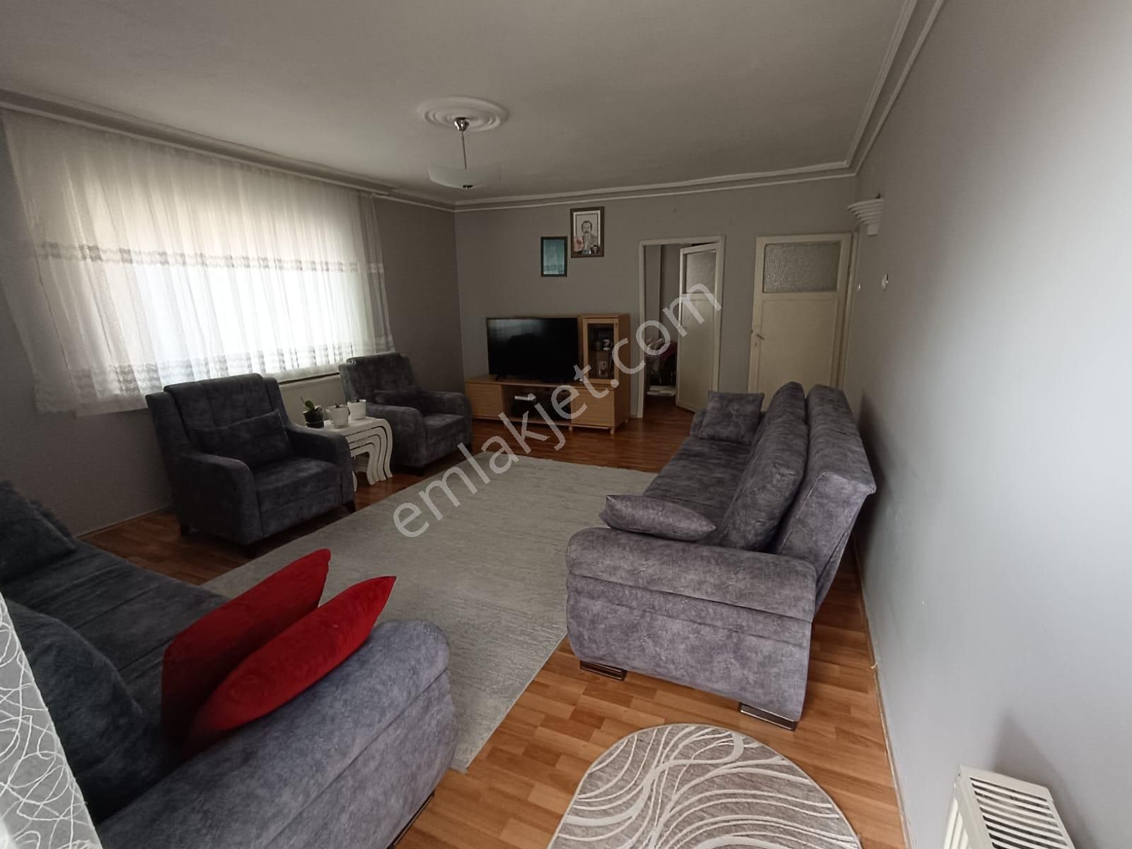 Sincan Plevnede 3+1 Ara Kat Harika Konumda Geniş M² Trene Yakın Daire - Görsel 10