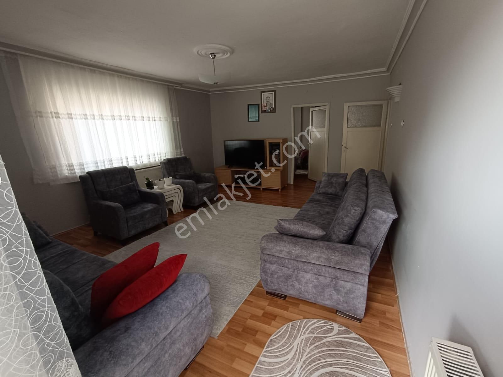 Sincan Plevnede 3+1 Ara Kat Harika Konumda Geniş M² Trene Yakın Daire - Görsel 11