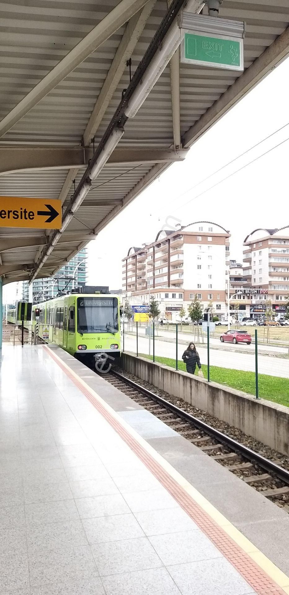 Sahibinden Kiralık, Ertuğrul Metroda ,çocuk Hastanesi Karşısı, Bulvarda 3+1 Bakımlı, 2 Büyük Balkon - Görsel 3