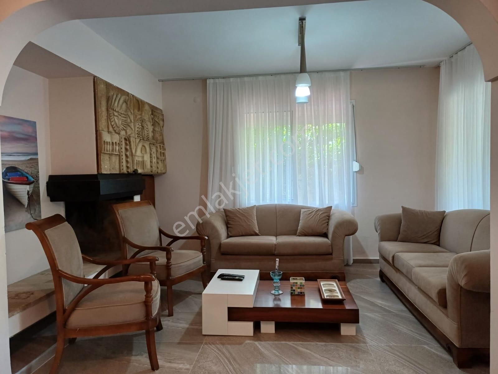 Çeşme Boyalık 5 Oda 2 Banyo Denize Plaja 200 M Sezonda Kiralık - Görsel 6