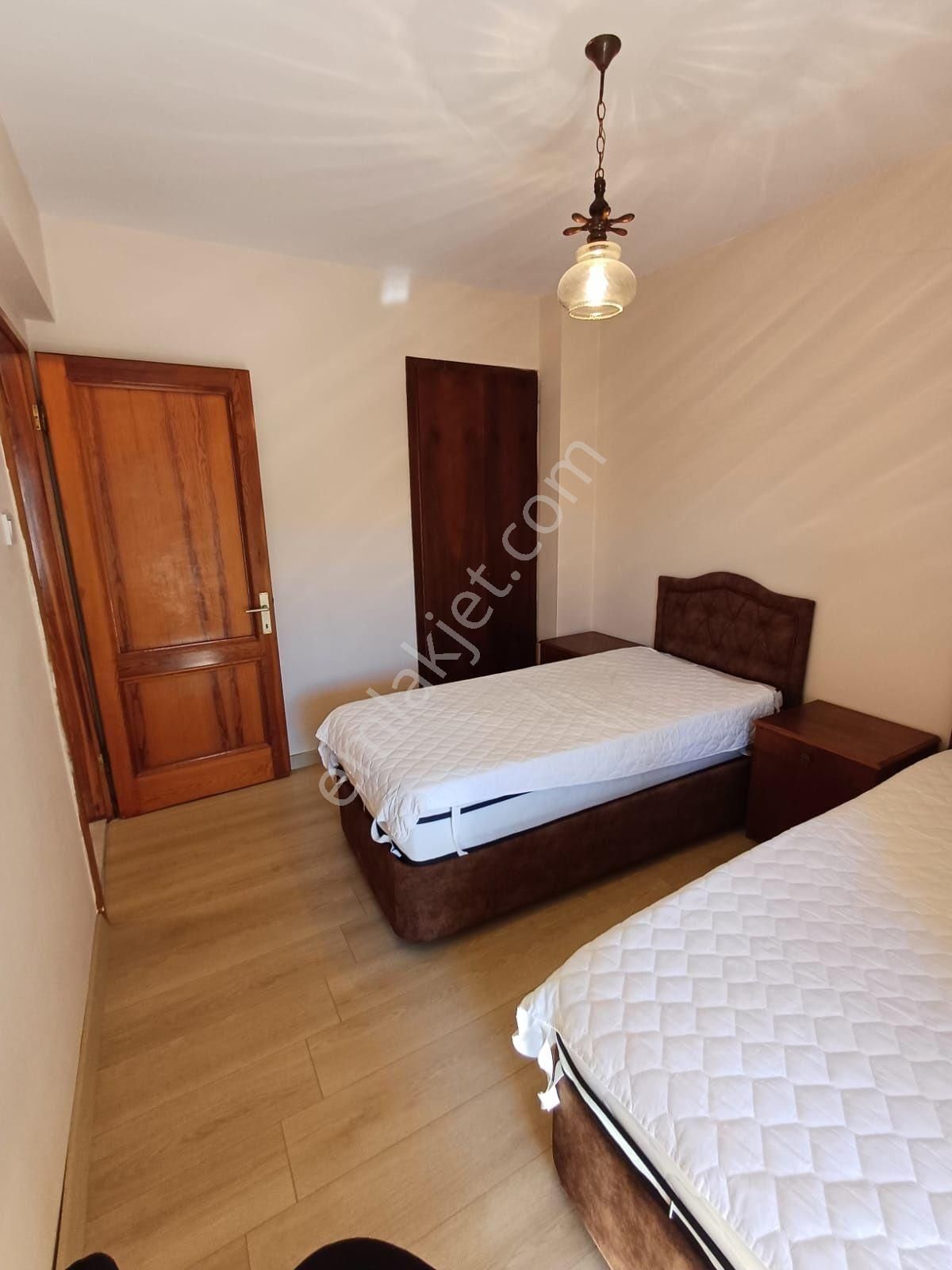 Çeşme Boyalık 5 Oda 2 Banyo Denize Plaja 200 M Sezonda Kiralık - Görsel 23