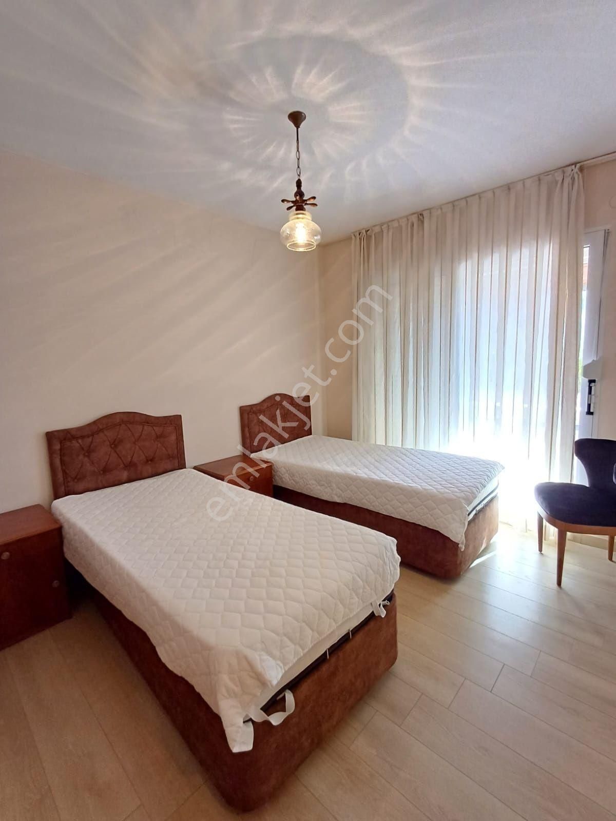 Çeşme Boyalık 5 Oda 2 Banyo Denize Plaja 200 M Sezonda Kiralık - Görsel 24