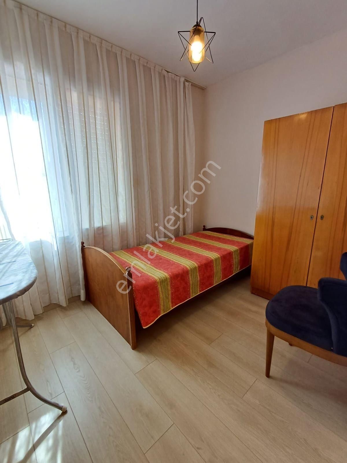 Çeşme Boyalık 5 Oda 2 Banyo Denize Plaja 200 M Sezonda Kiralık - Görsel 30