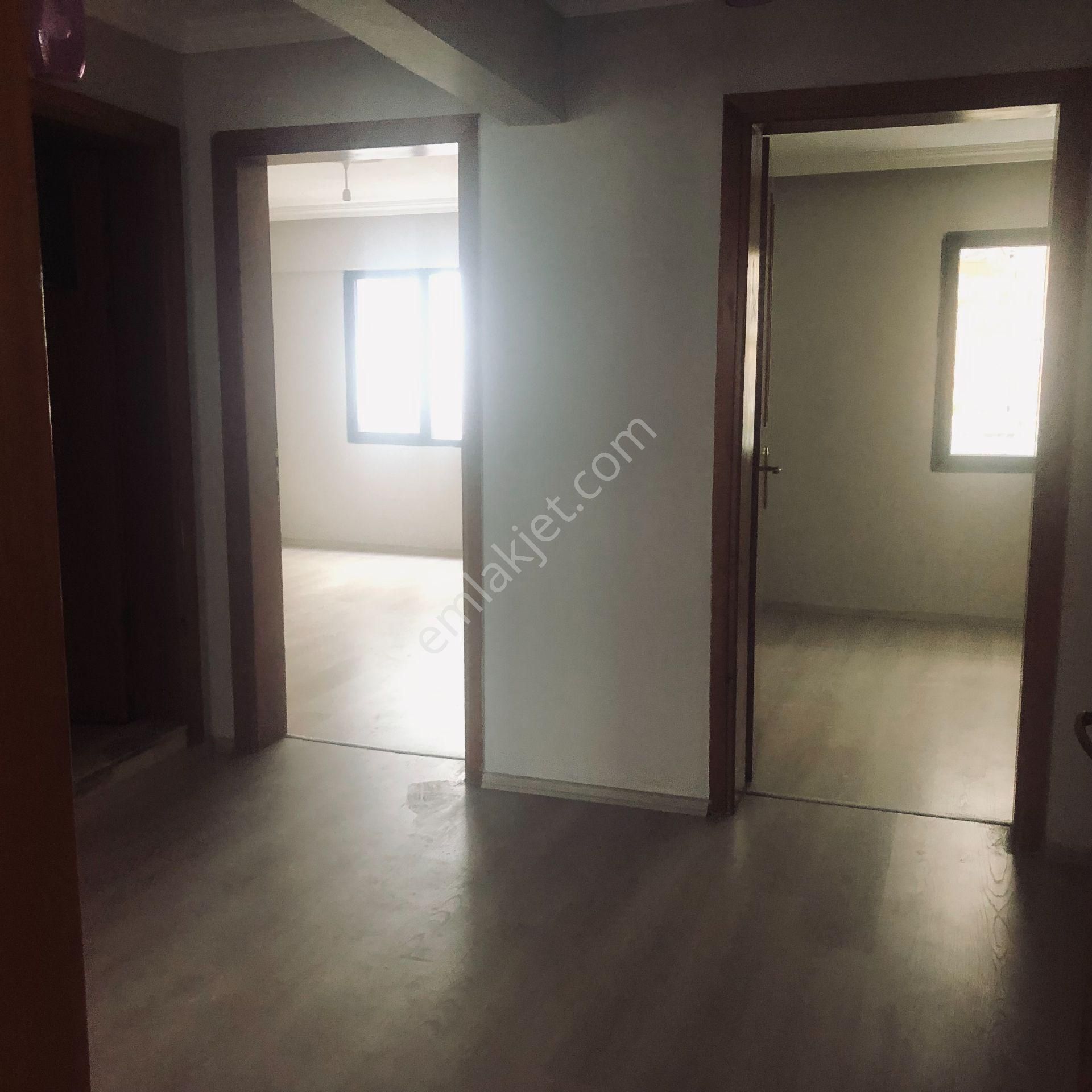 Karşıyaka Yalı Mahallesinde Kiralık 2+1 Ara Kat Daire - Görsel 25