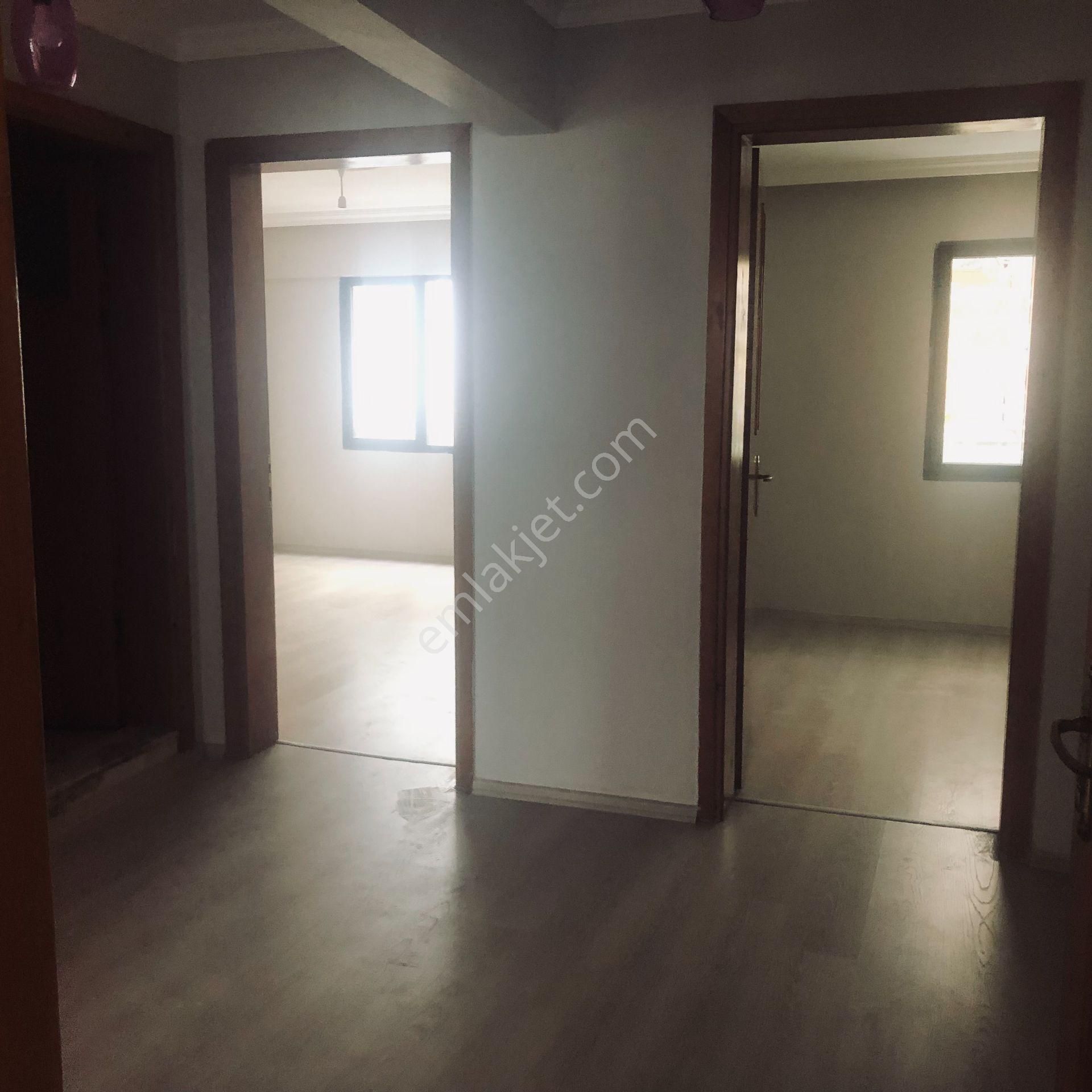 Karşıyaka Yalı Mahallesinde Kiralık 2+1 Ara Kat Daire - Görsel 23