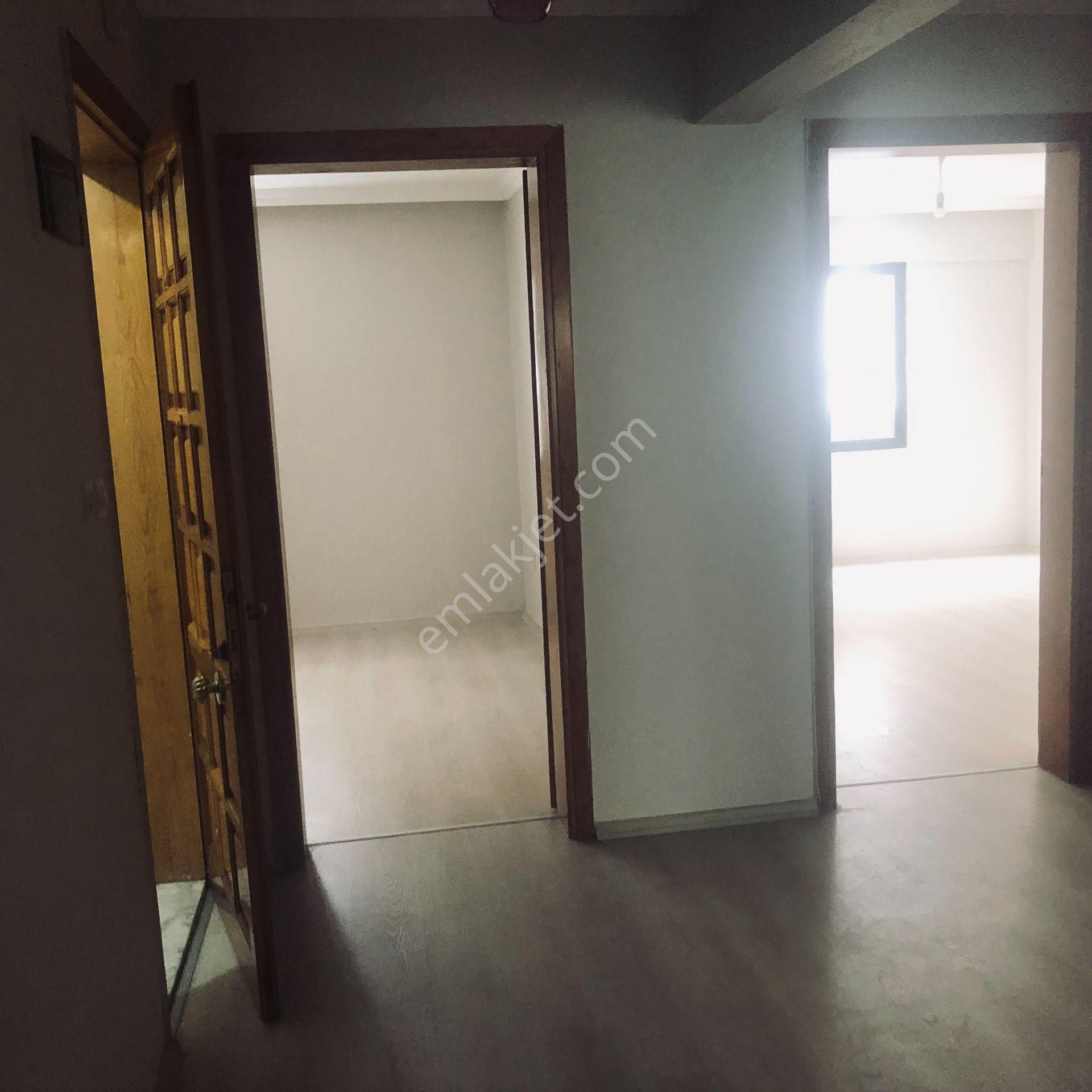 Karşıyaka Yalı Mahallesinde Kiralık 2+1 Ara Kat Daire - Görsel 10