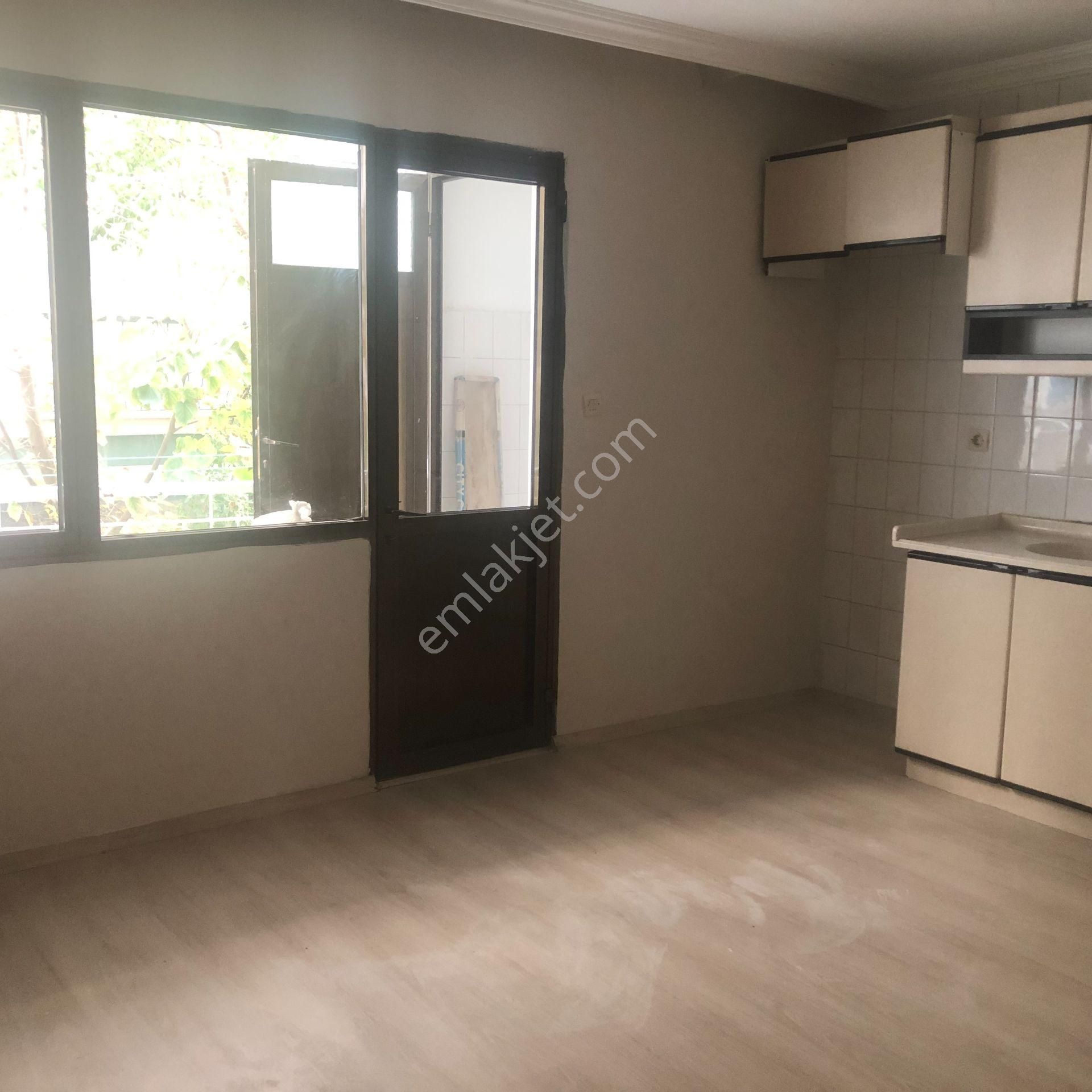 Karşıyaka Yalı Mahallesinde Kiralık 2+1 Ara Kat Daire - Görsel 26