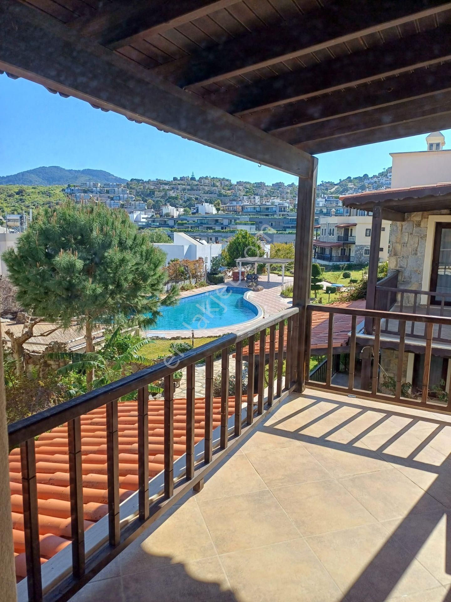 Bodrum Gündoğan Butik Sitede Kiralık Dubleks 2+1 - Görsel 14