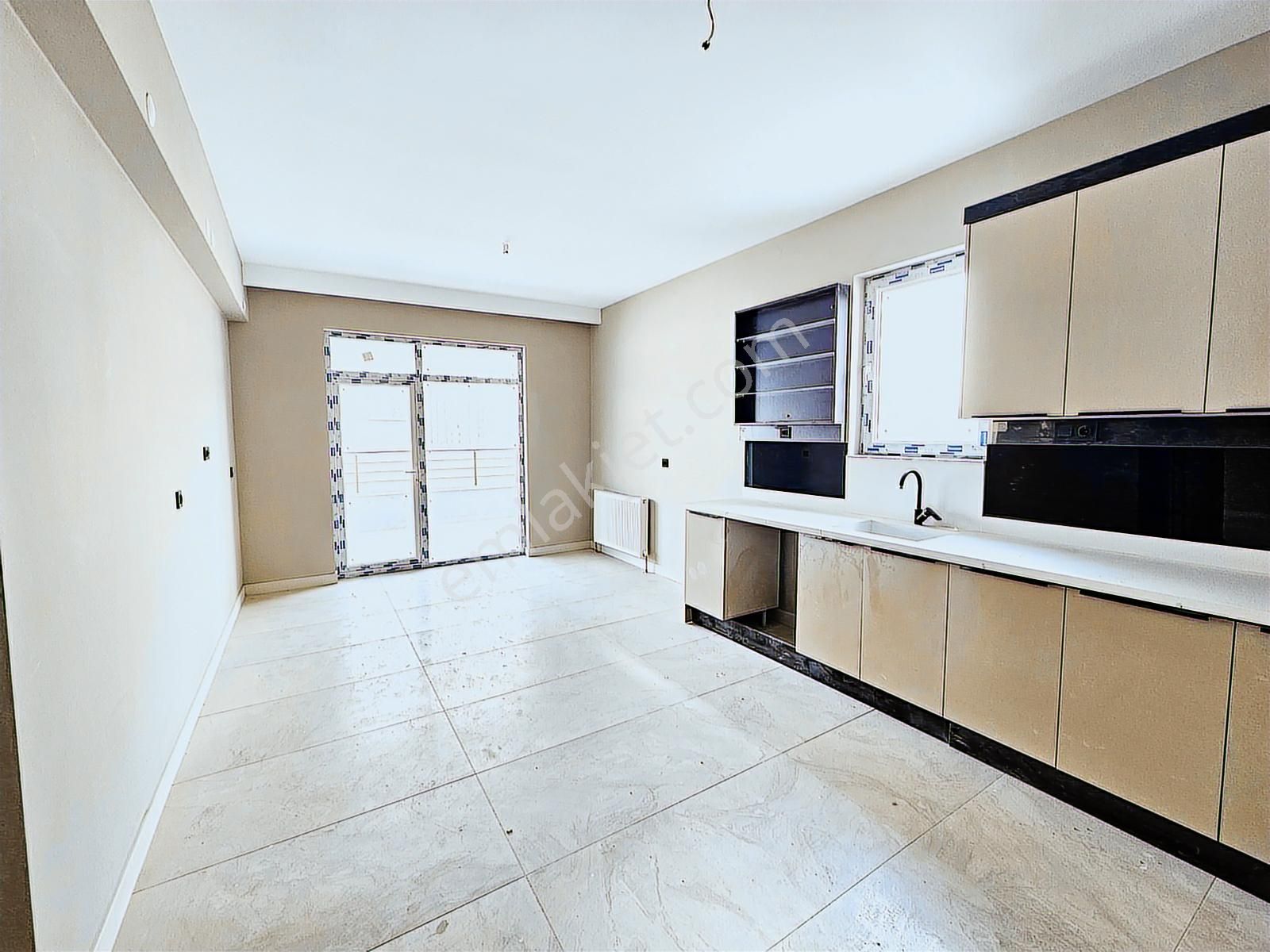 Susuz Mahallesinde Site İçi Modern Tasarımlı Ara Kat Satılık 4+1 - Görsel 19