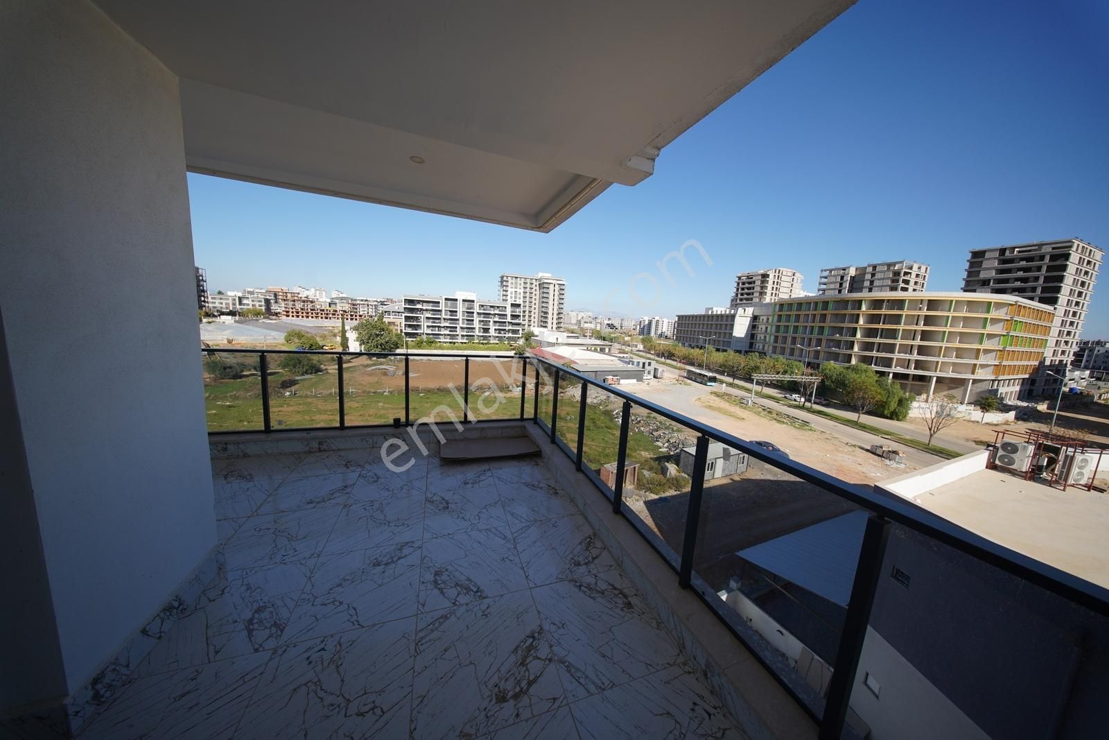 Antalya-aksu-altıntaş 4.kat Kiralık Geniş Daire - Görsel 2