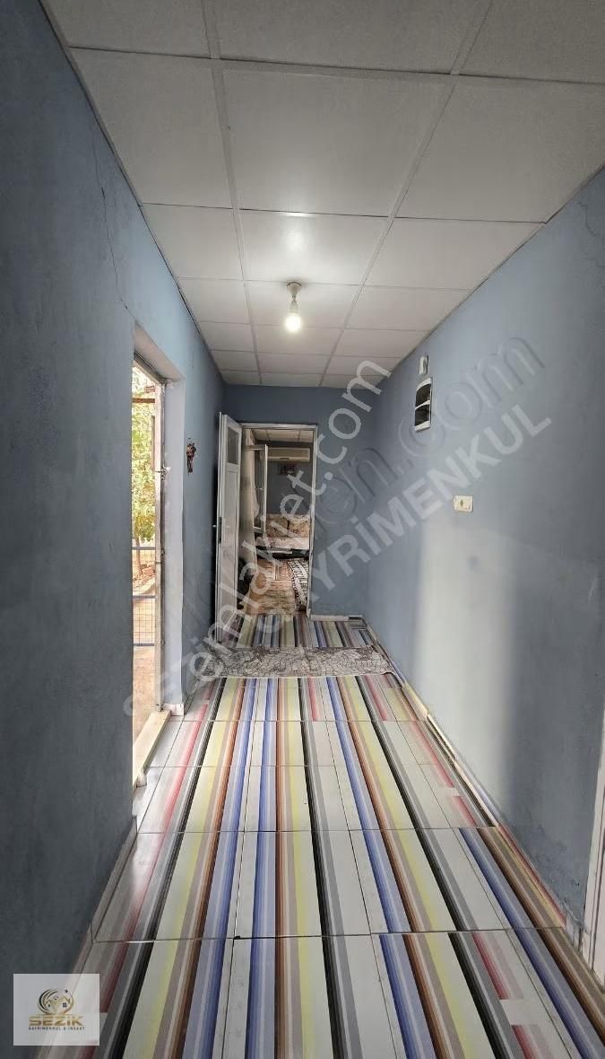 Acil Satılık 260 Mt2 Arsa İçinde Çok Uygun Tek Katlı Müstakil Ev - Görsel 15