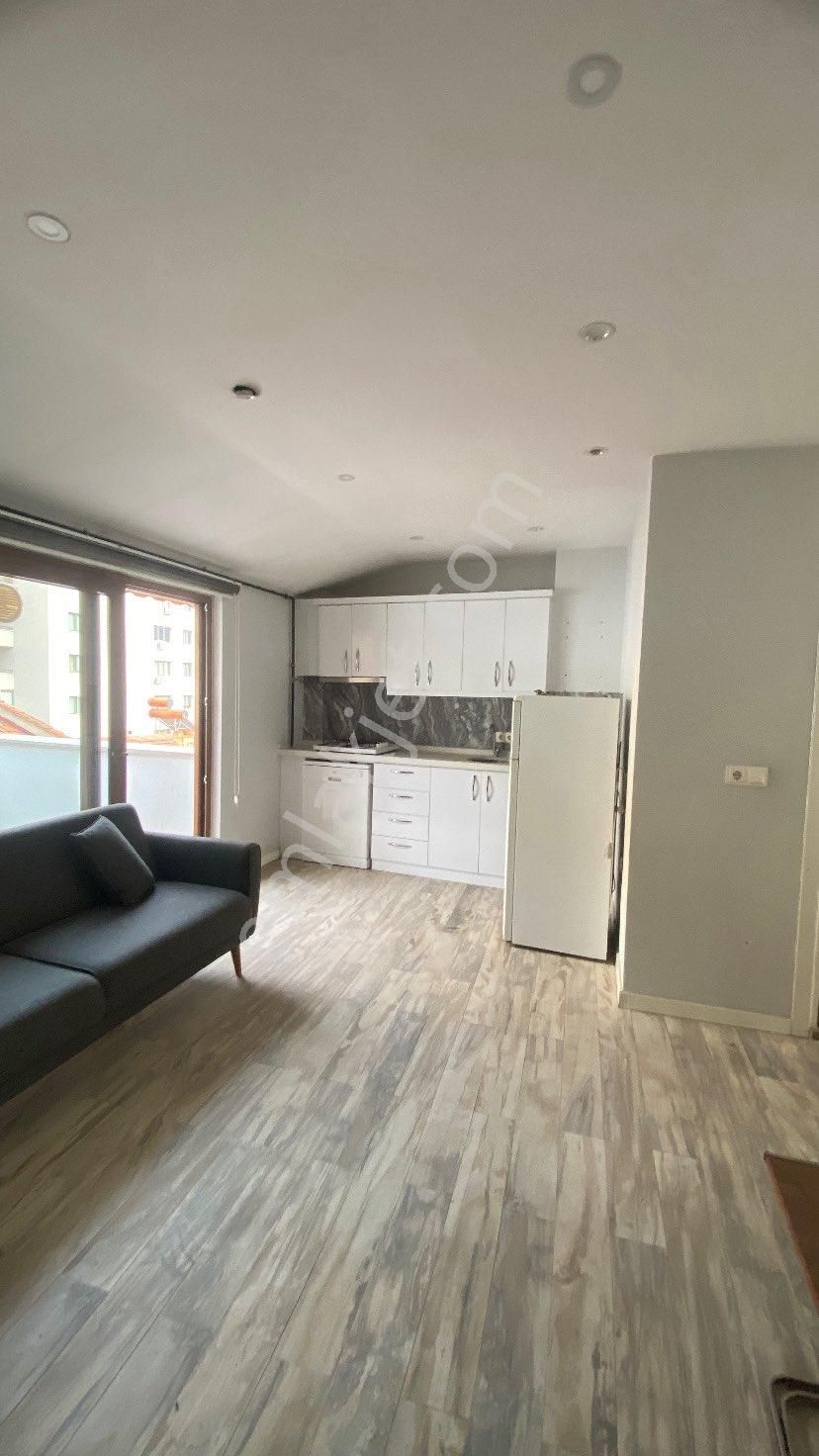 Satılık Apart Eşyalı 1 + 1 Doğalgazlı Üç Katlı Binanın Üçüncü Katı - Görsel 24