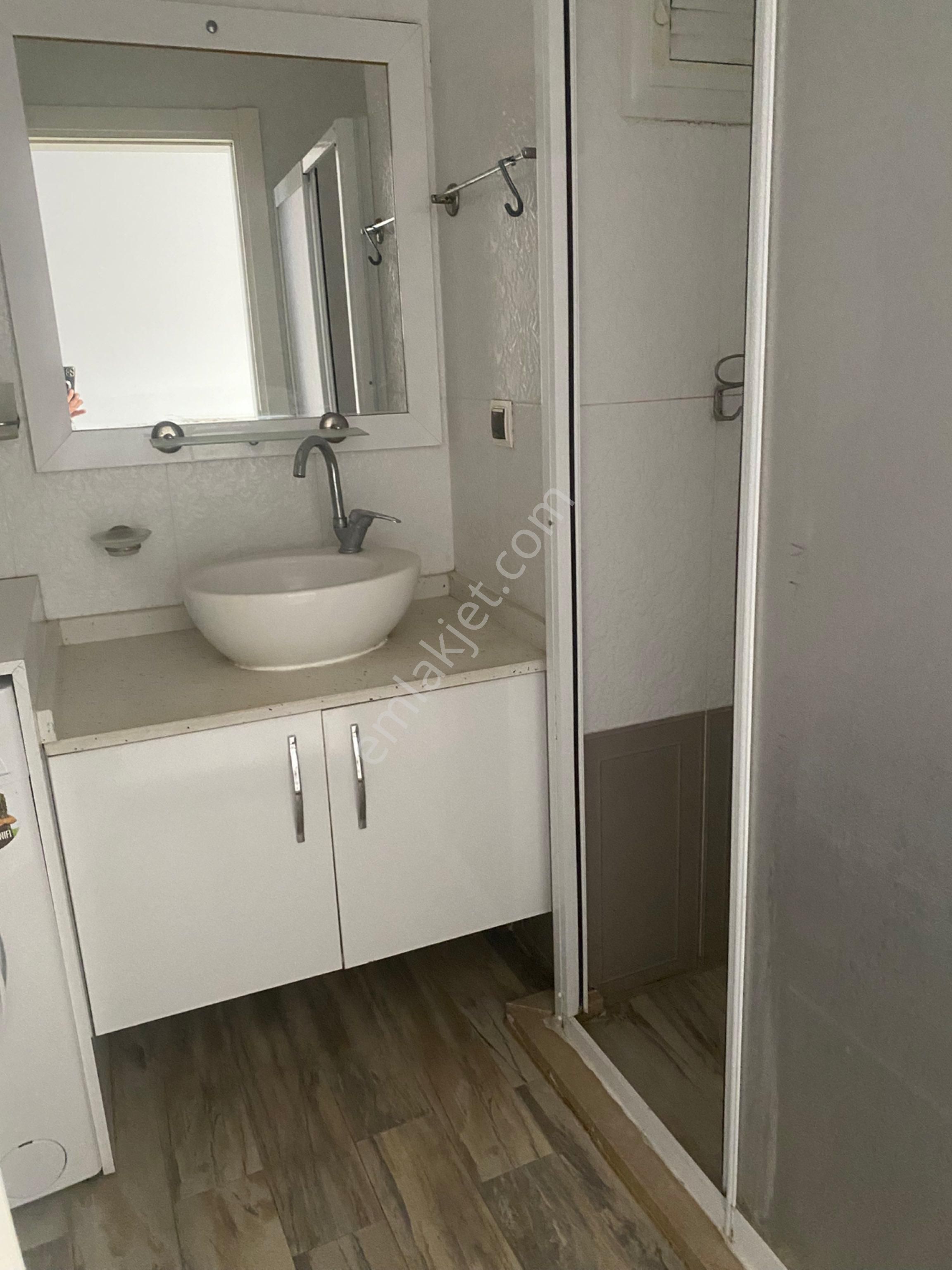 Satılık Apart Eşyalı 1 + 1 Doğalgazlı Üç Katlı Binanın Üçüncü Katı - Görsel 17