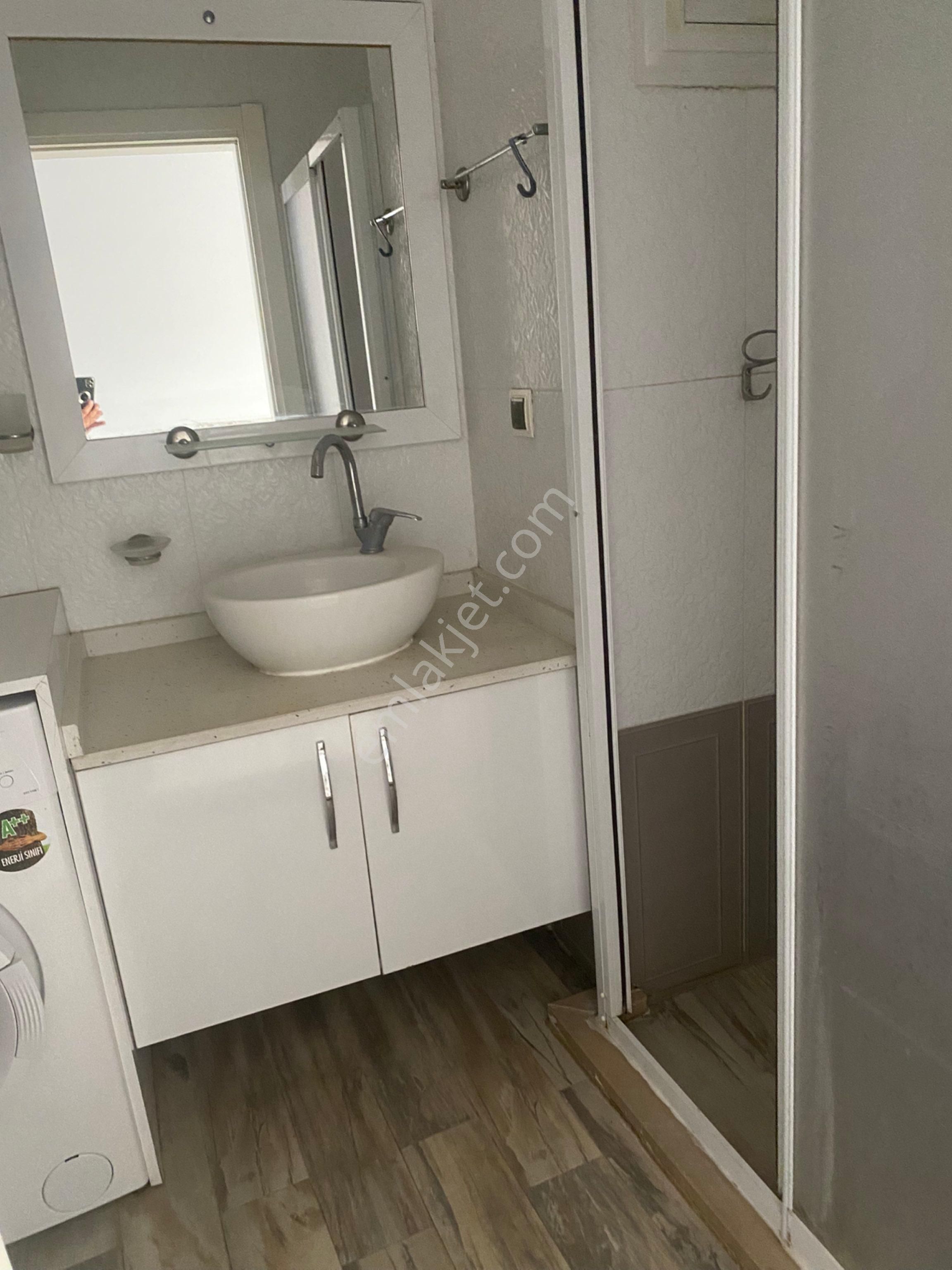 Satılık Apart Eşyalı 1 + 1 Doğalgazlı Üç Katlı Binanın Üçüncü Katı - Görsel 21