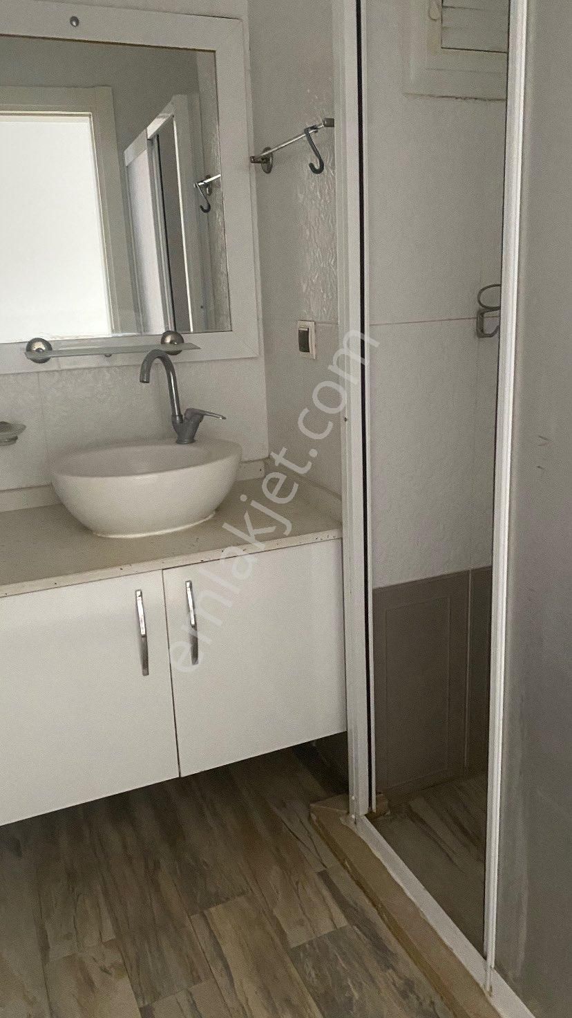 Satılık Apart Eşyalı 1 + 1 Doğalgazlı Üç Katlı Binanın Üçüncü Katı - Görsel 18