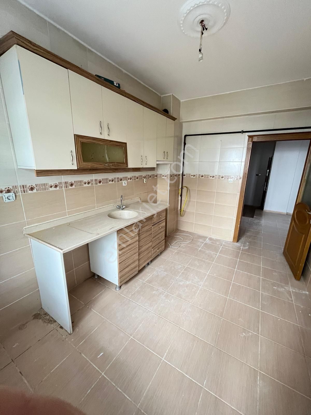 Karapürçek K.villa Yakın 2+1..yüksek.giriş.ön.cephe.kombili..kök.tapu.krefiye - Görsel 3