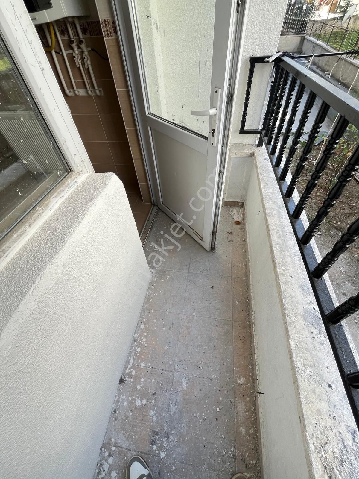 Karapürçek K.villa Yakın 2+1..yüksek.giriş.ön.cephe.kombili..kök.tapu.krefiye - Görsel 35