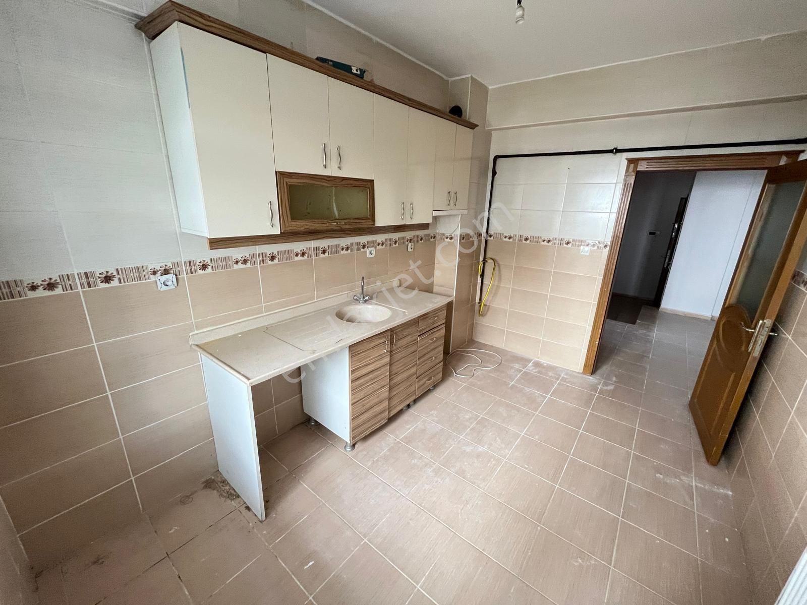 Karapürçek K.villa Yakın 2+1..yüksek.giriş.ön.cephe.kombili..kök.tapu.krefiye - Görsel 4