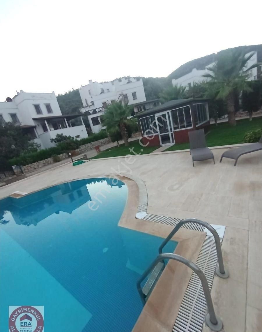 Bodrum Torba Da Site İçinde Kiralık 2+1 Dubleks.