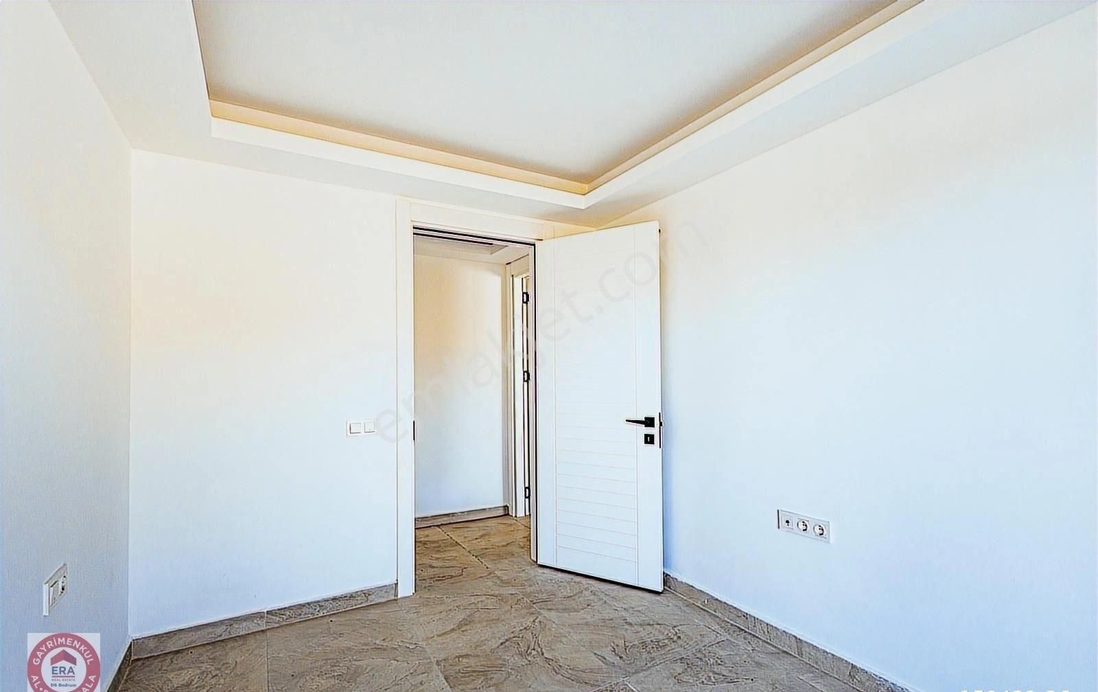 Adabükü'nde 2+1 Geniş Bahçeli, Plajlı, Yeni Site, Yeni Daire - Görsel 17