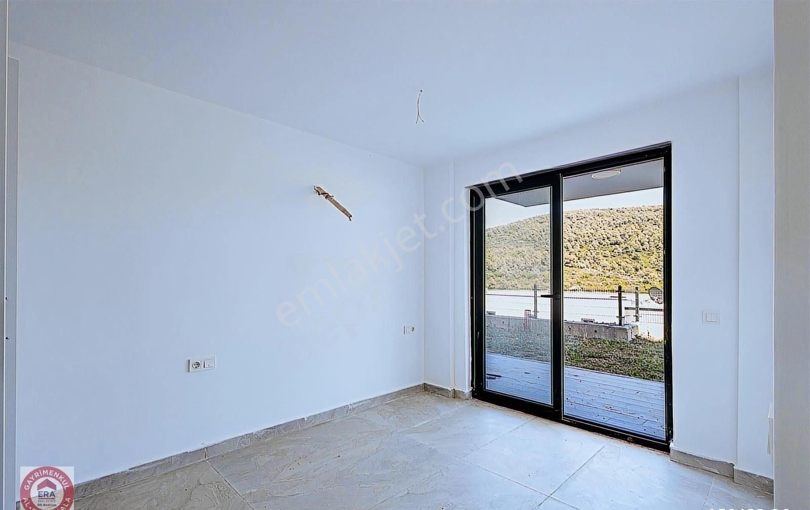 Adabükü'nde 2+1 Geniş Bahçeli, Plajlı, Yeni Site, Yeni Daire - Görsel 4