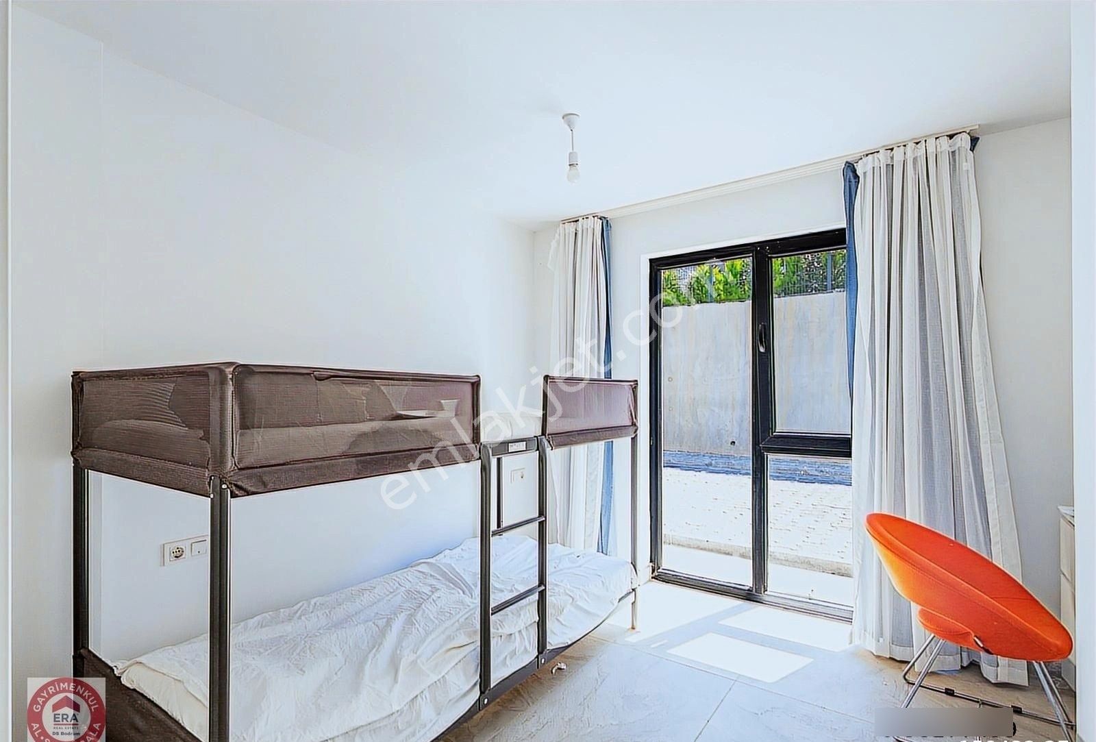 Adabükü'nde Fırsat !! Plajlı Yeni Site, Yeni Daire,2+1, Kaçmaz - Görsel 2