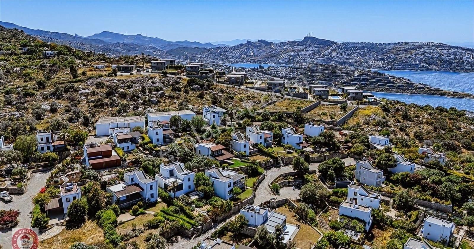Bodrum'un En Prestijli Sitesi'nde 2 Plajlı,deniz Manzaralı Villa - Görsel 21