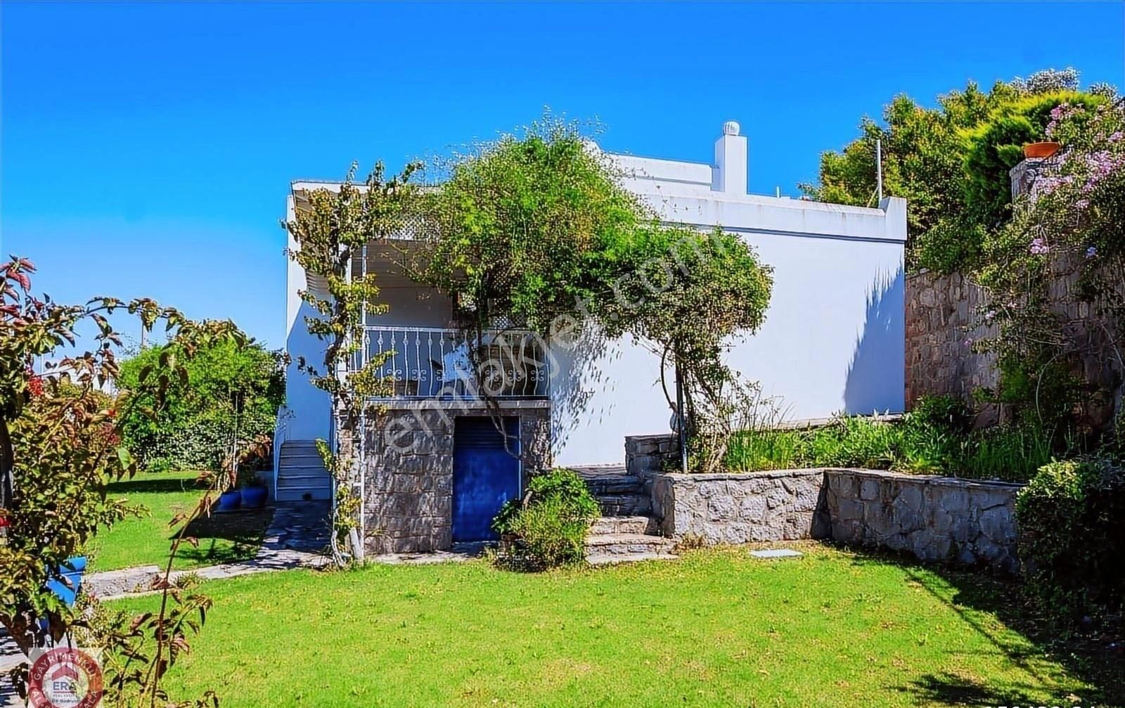 Bodrum'un En Prestijli Sitesi'nde 2 Plajlı,deniz Manzaralı Villa - Görsel 15