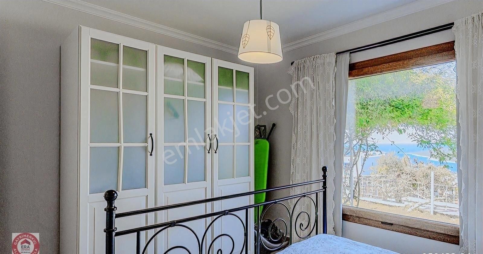 Bodrum'un En Prestijli Sitesi'nde 2 Plajlı,deniz Manzaralı Villa - Görsel 5