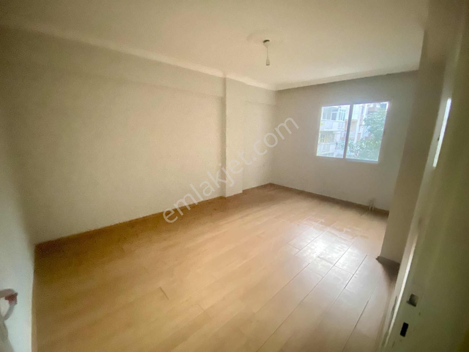 Nergiz Çarşıda İzban Yakını Kiralık 3+1 Daire - Görsel 28