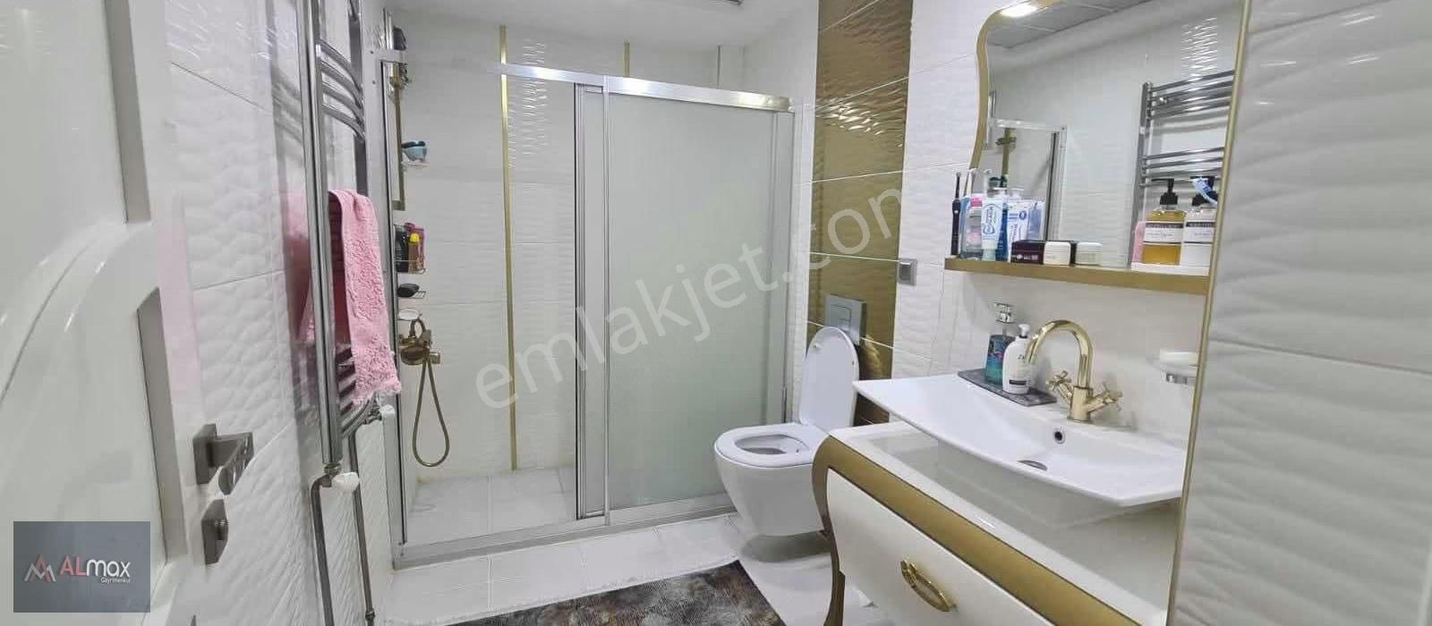 Sümer Mahallesi'nde 4 + 1 Ultra Lüks Daire - Görsel 2