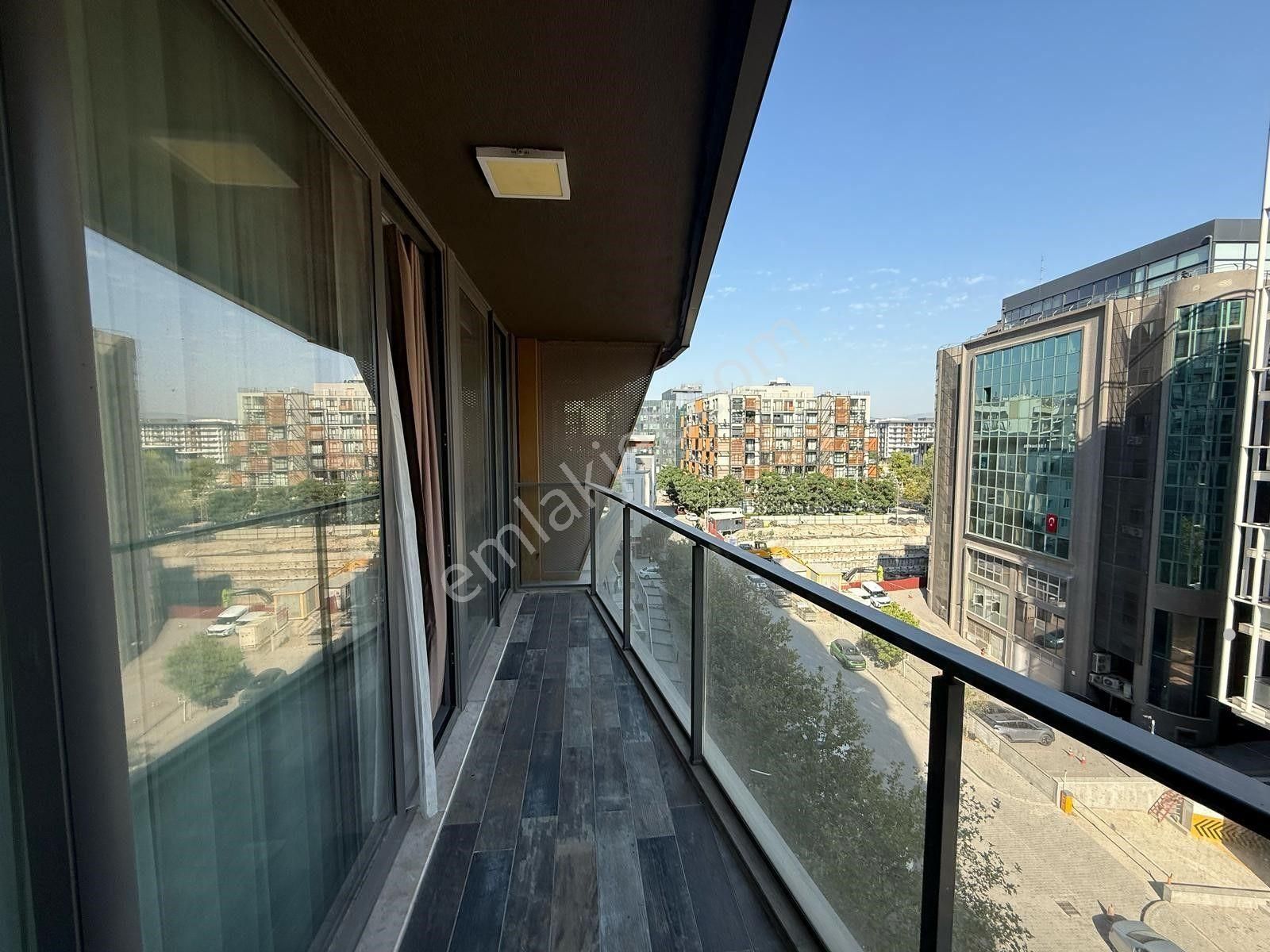 Bayraklı Ontan Rezidansta 1+1 Eşyalı Kiralık Daire - Görsel 15