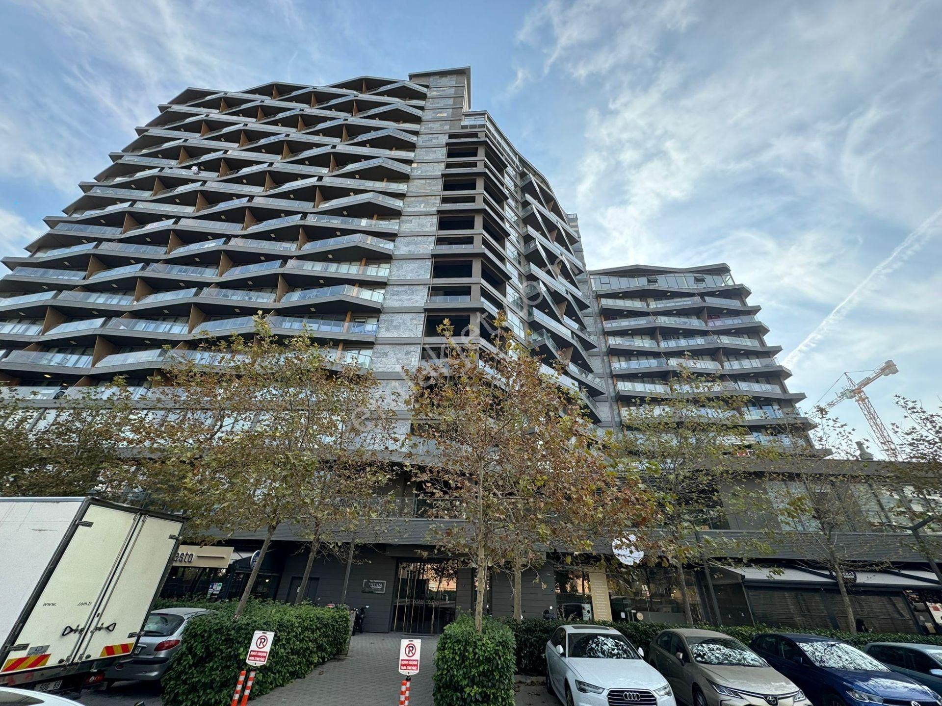 Bayraklı Ontan Rezidansta 1+1 Eşyalı Kiralık Daire