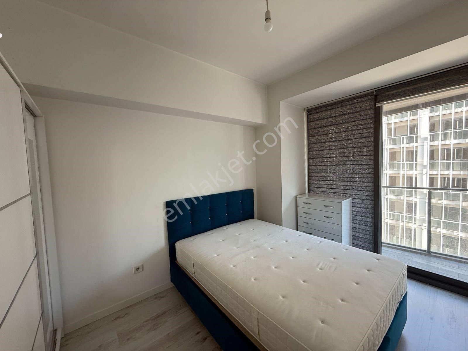 Bayraklı Ontan Rezidansta 1+1 Eşyalı Kiralık Daire - Görsel 13