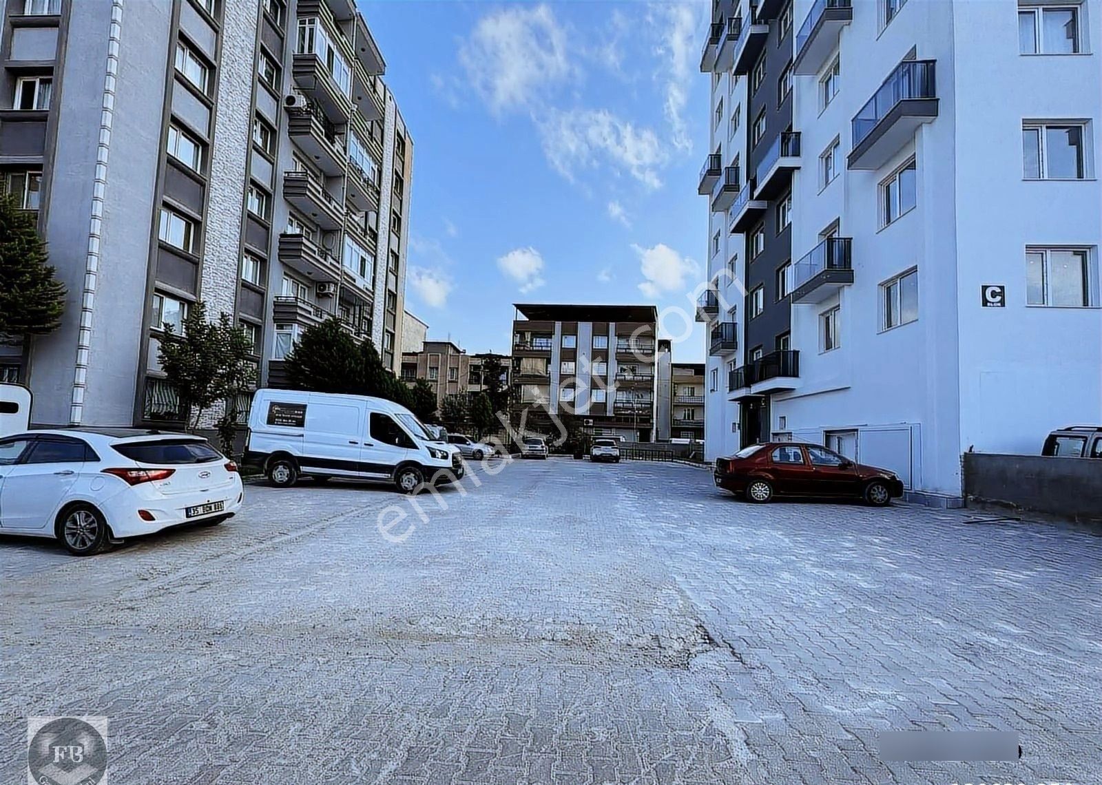 Fb Gayrimenkul'den Buca'da 3+1 Satılık Daire