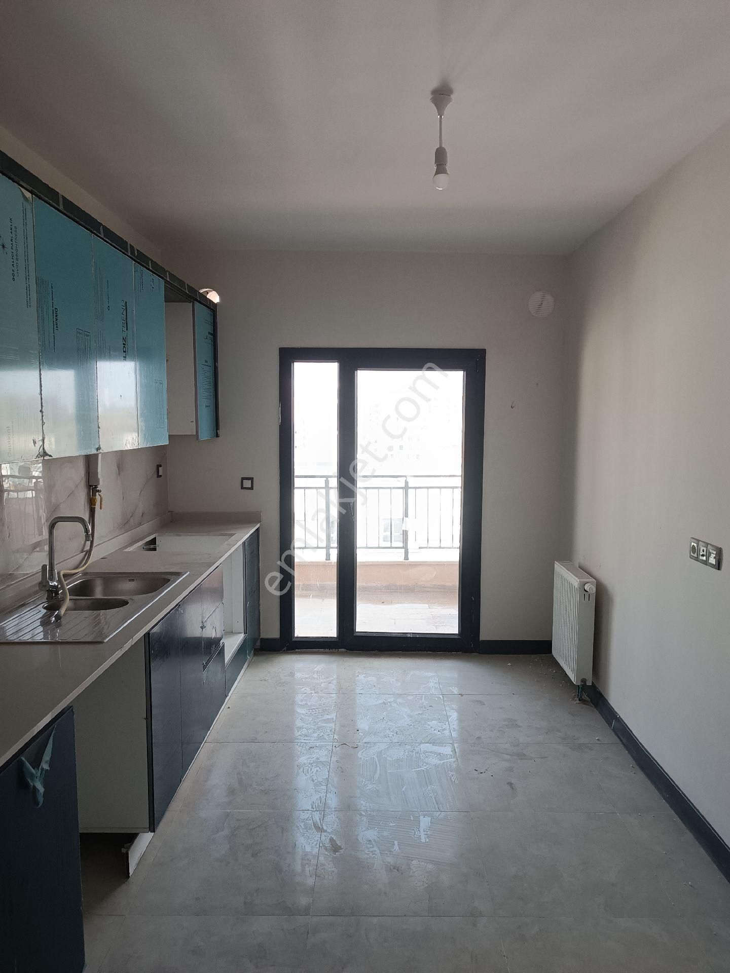 Dikmece Tokilerinde 1 Etapta Kiralık Daire - Görsel 7