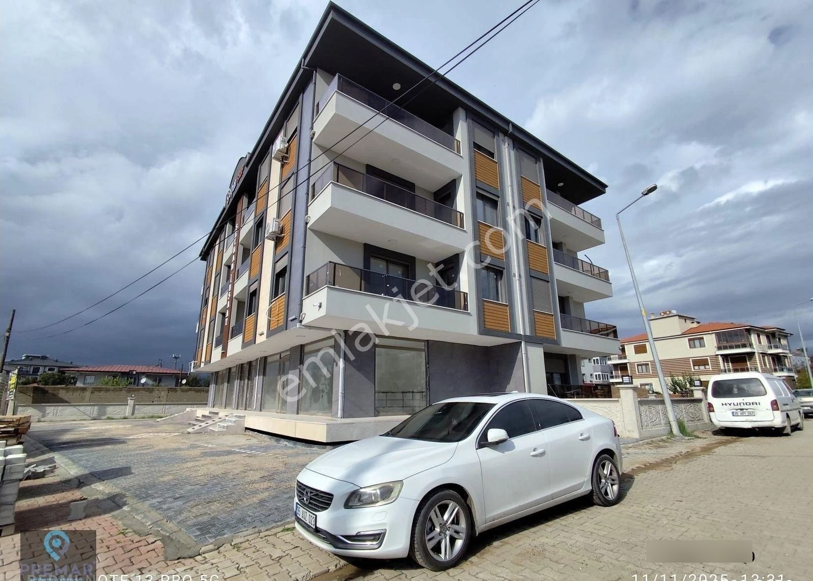 Ayvalık Altınovada 3 Katlı Binanın 1.katı: 2+1 Sıfır Lüks Daire - Görsel 18