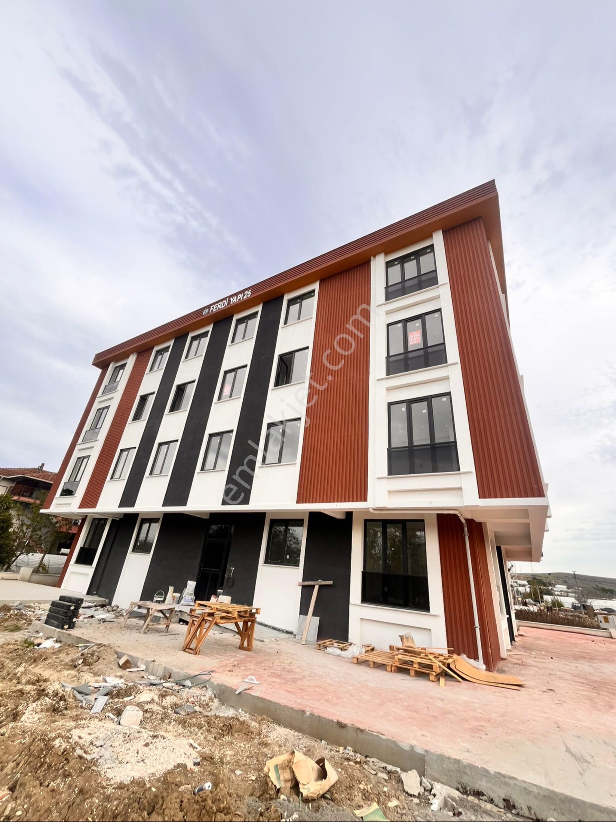 Alya Emlaktan Satılık 2+1