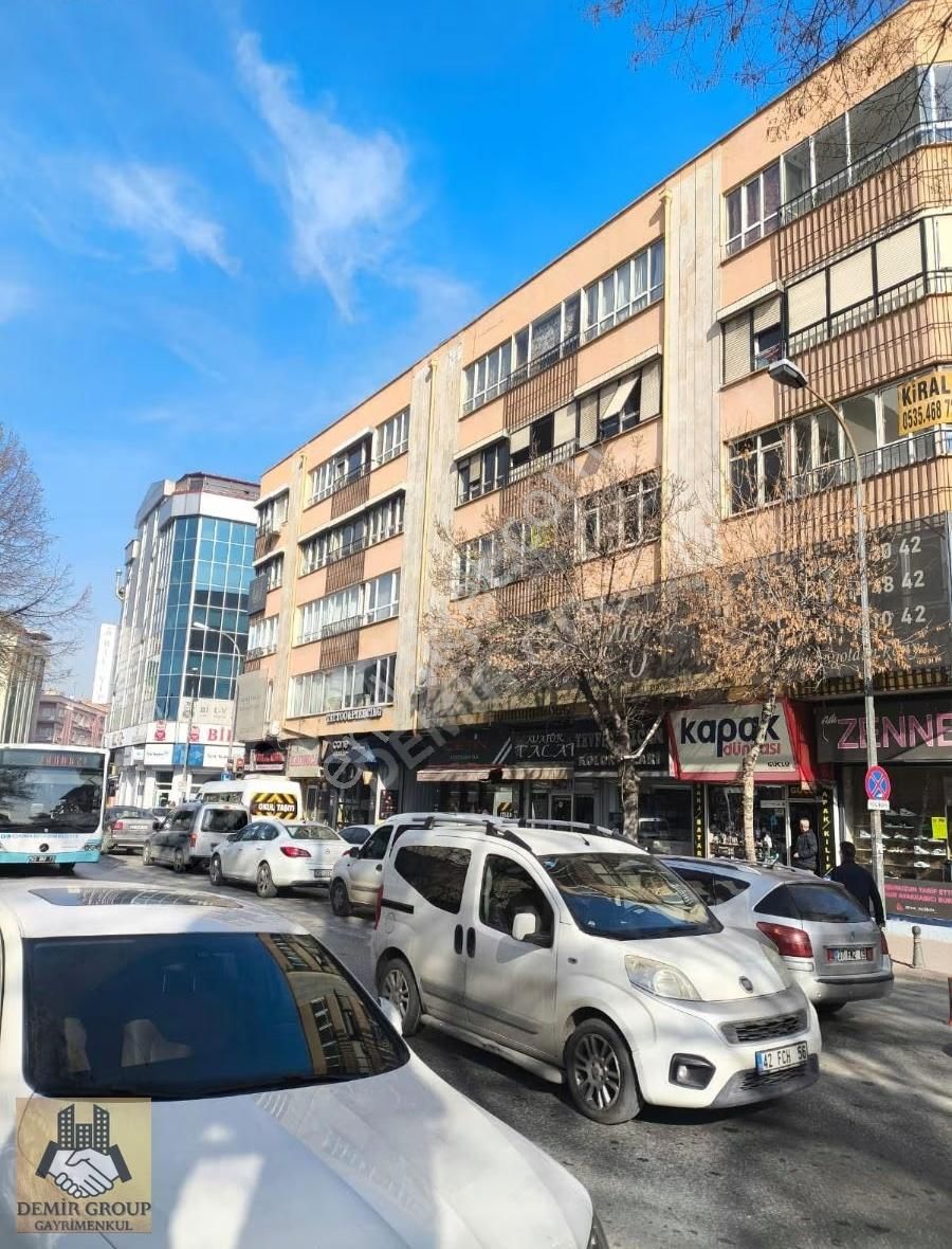 Demir Grup'tan Şatoform Sitesinde 4+1 Arakat Ofise Uygun Daire - Görsel 2