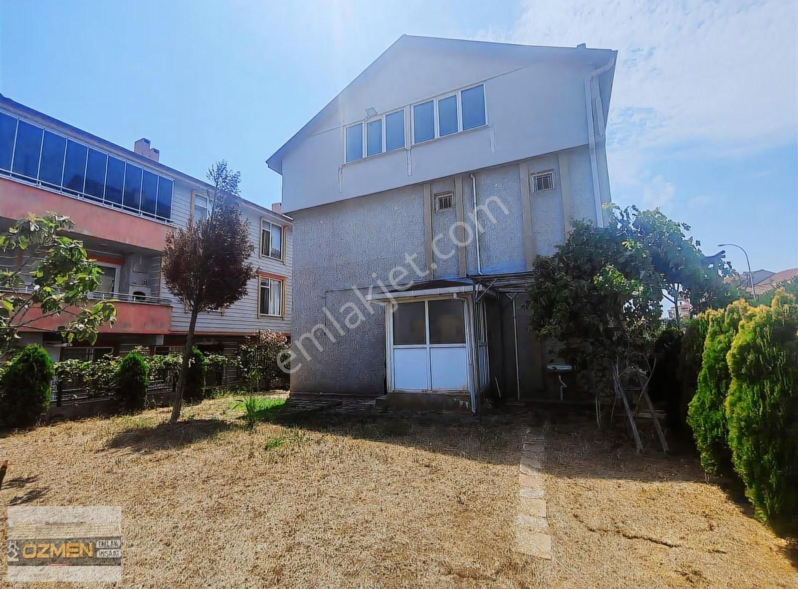 6+1 Tripleks Villa 277 M2 Arsa Üstünde Denize 60 Metre Fırsat - Görsel 4
