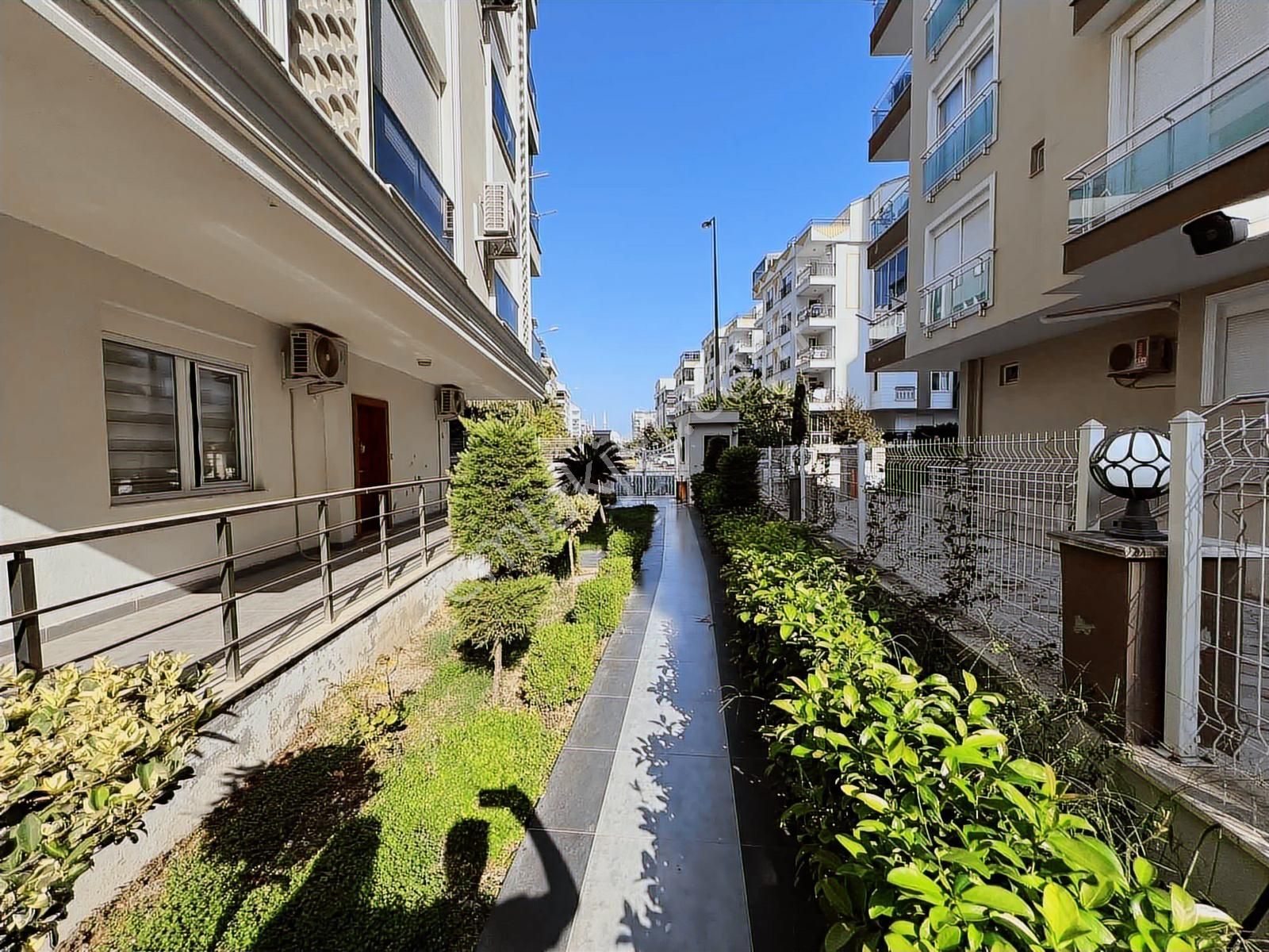 Antalya Konyaaltı Yeni Site İçi Geniş Masrafsız Katta 2+1 - Görsel 5