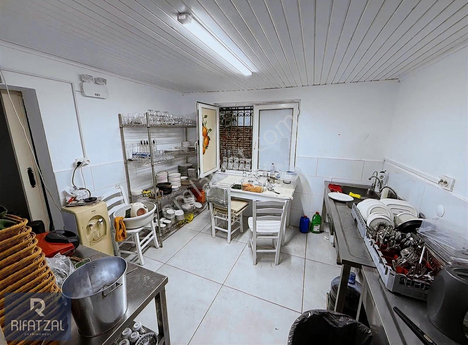 Ayvalık Merkez Cadde Üstü Devren Kiralık Rest. & Meyhane - Görsel 6