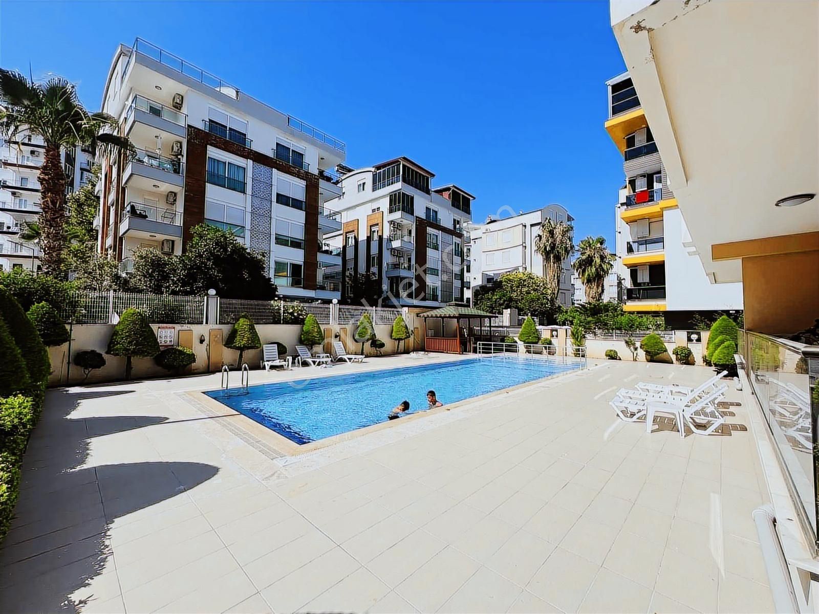 Antalya Konyaaltı Hurma Merkez Tertemiz Geniş 3+1 2 Banyo - Görsel 3