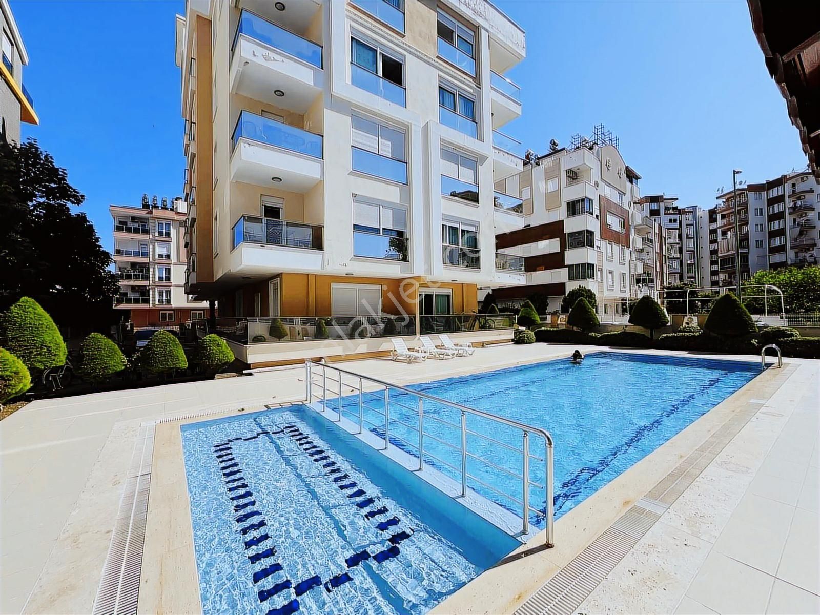 Antalya Konyaaltı Hurma Merkez Tertemiz Geniş 3+1 2 Banyo - Görsel 18