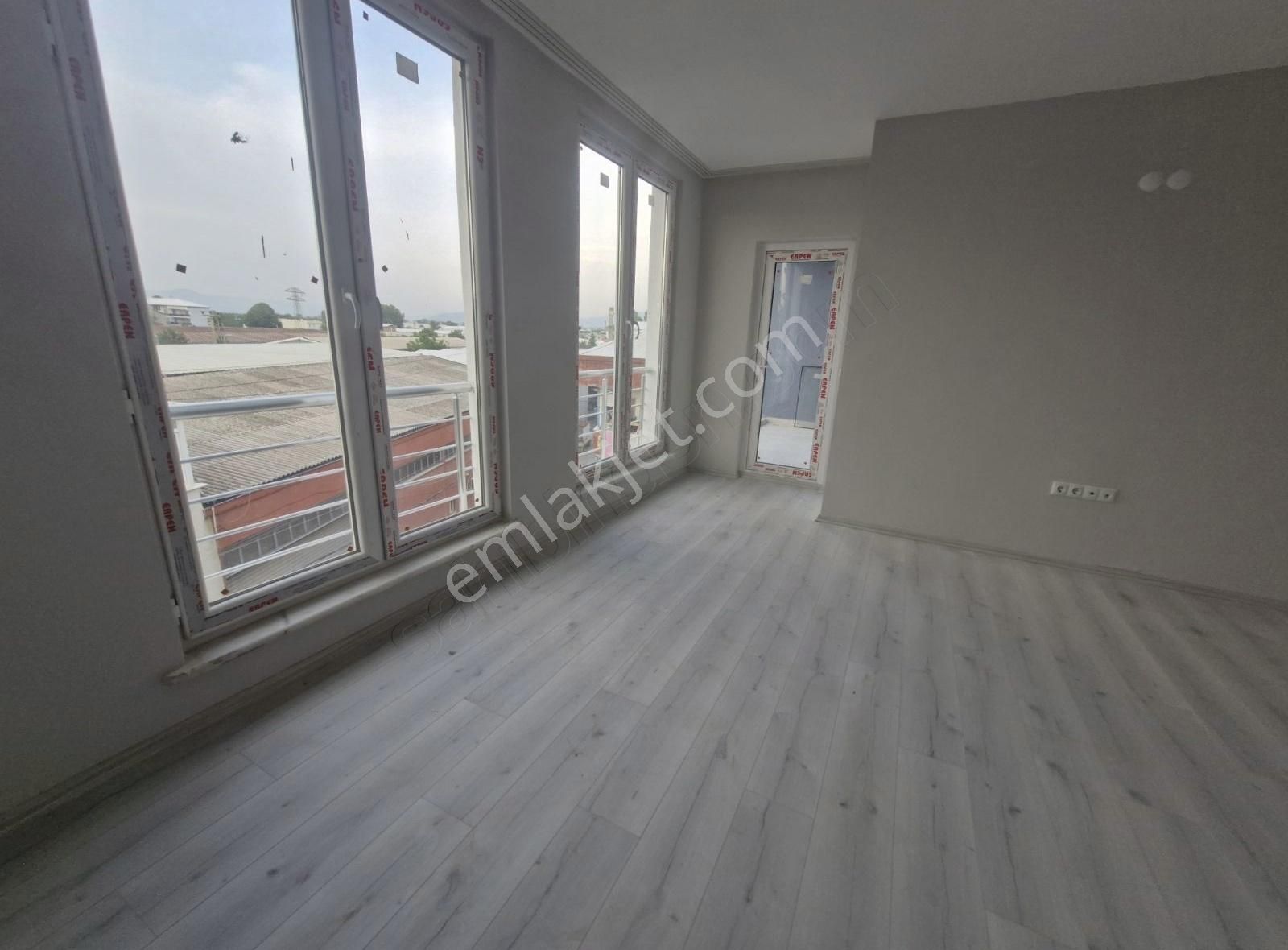 Yıldırım Samanlıda Cadde Üzeri Kiralık 1+1 Daire - Görsel 15