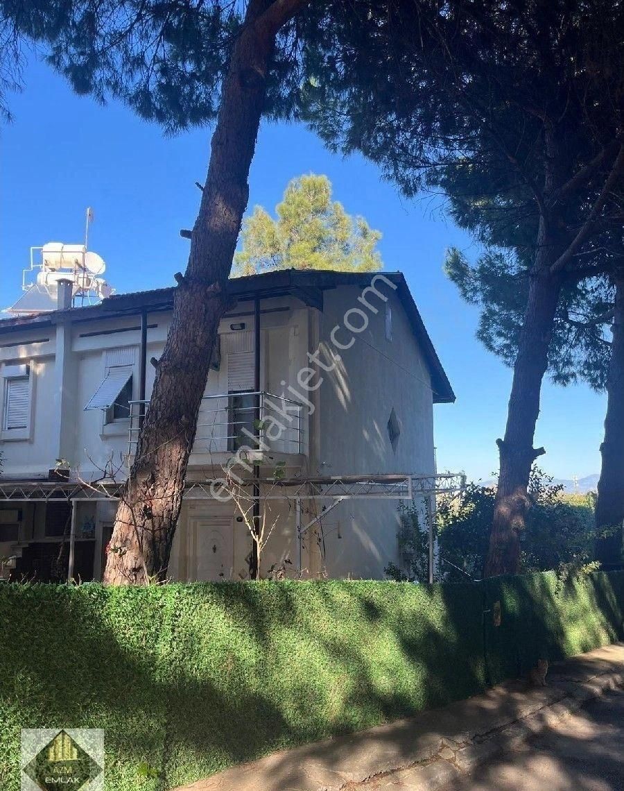 Güzelbahçe Gül Sitesinde 3+1 Tadilatlı Dubleks Villa - Görsel 7