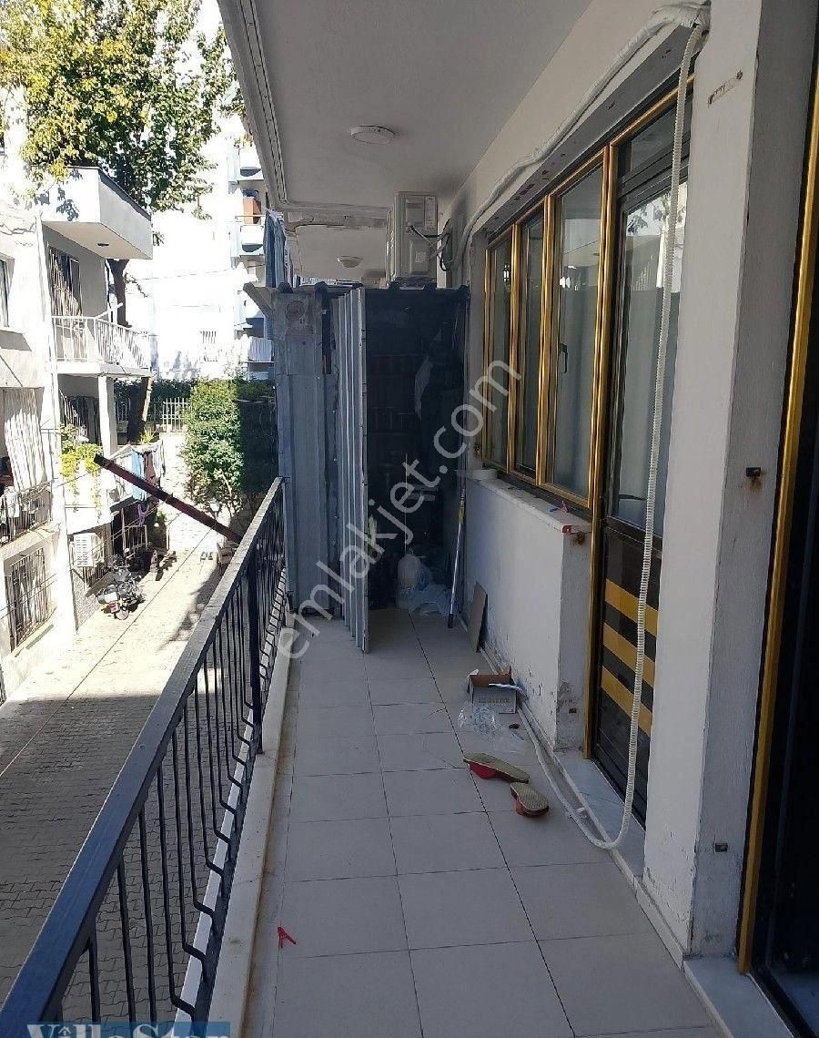 Ege Mahallesinde, Doğalgaz Kombili, 140 M2 3+1 Firsat Daire.. - Görsel 2