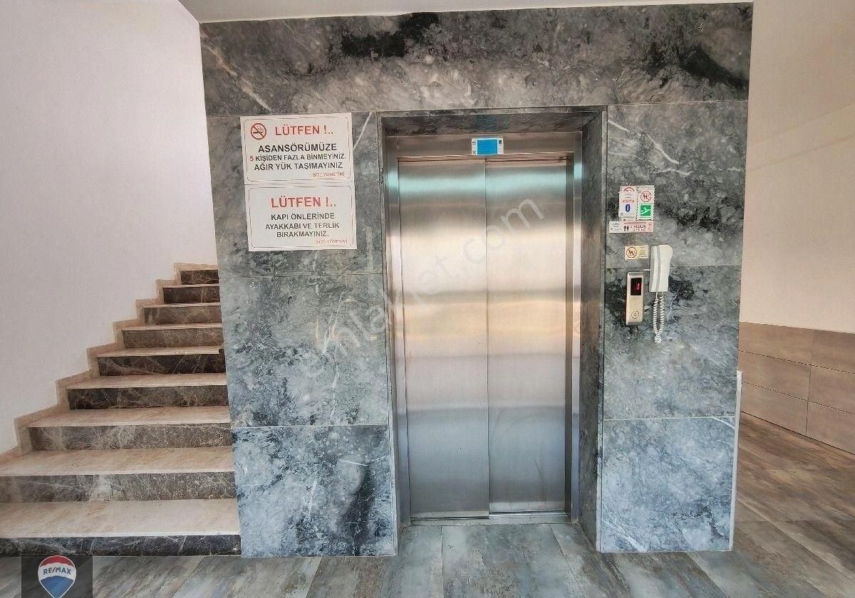 Kuşadası Değirmendere Mah. Adasiesta Sitesinde,açık/kapalı Havuzlu,oyun Parklı,doğalgazlı, Geniş 3+1 - Görsel 32